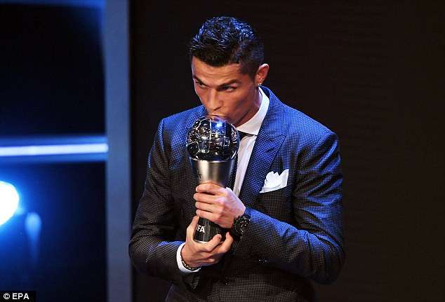 Cristiano Ronaldo a fost desemnat cel mai bun jucător al anului 2017