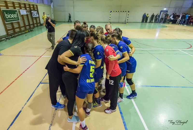 Una caldă și alta rece, pentru handbalistele târgumureșene