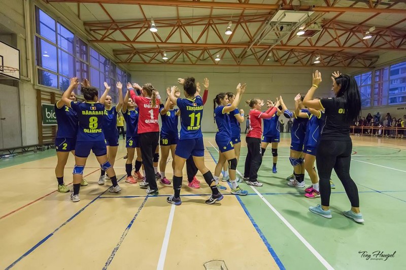 Una caldă și alta rece pentru echipele mureșene de handbal