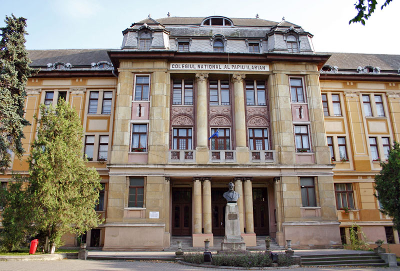 98 de ani de ”Papiu” la Tîrgu-Mureș