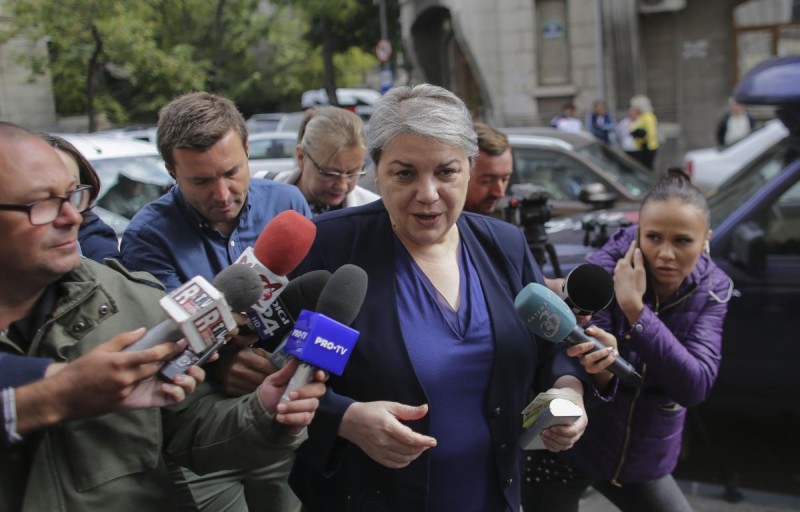 Fostul vicepremier Sevil Shhaideh s-a prezentat azi la Direcţia Naţională Anticorupţie Fostul vicepremier Sevil Shhaideh s-a prezentat azi la Direcţia Naţională Anticorupţie