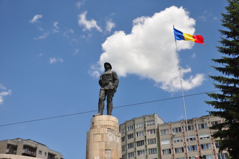Monumentul Ostaşului Român din Sfântu Gheorghe nu poate fi reabilitat