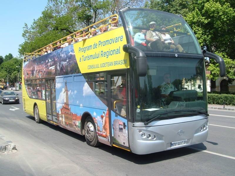 CJ Brașov încearcă să vândă autobuzul turistic supraetajat