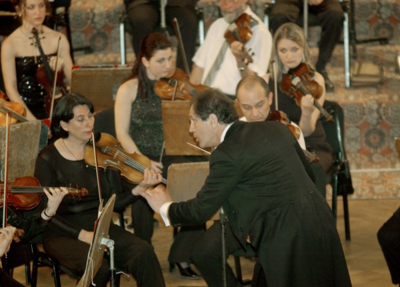 „Filarmonica Brașov trebuie să reintre în circuitul european”