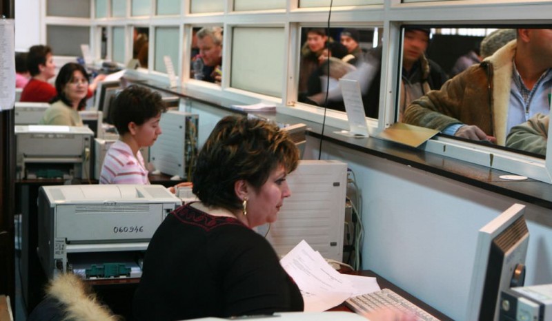 Program de lucru normal la Direcţia Permise şi Înmatriculări