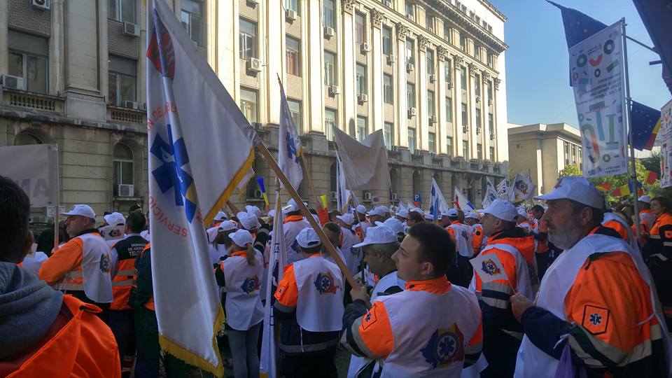 Proteste ale sindicaliştilor de la Serviciul de Ambulanţă