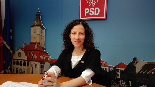 Deputata PSD Roxana Mînzatu şi-a deschis cabinet parlamentar la Bran