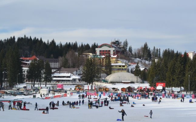 Peste 90% din locurile de cazare de pe Valea Prahovei, ocupate pentru minivacanţa de 1 Decembrie