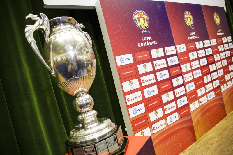„Optimile” Cupei României la fotbal „Optimile” Cupei României la fotbal