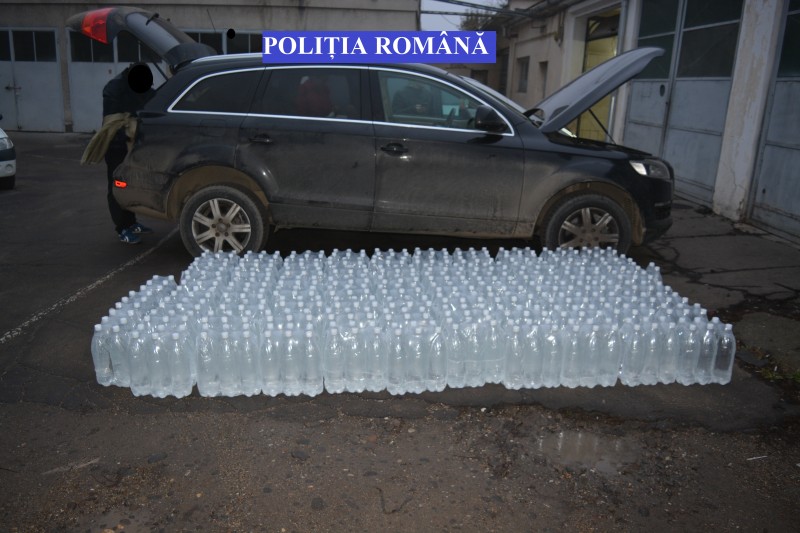 Alcool transportat ilegal, descoperit de polițiștii mureșeni