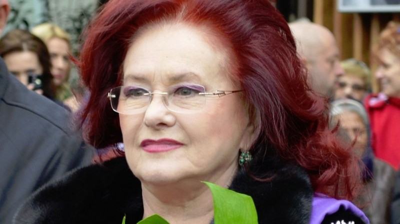 Întreaga lume artistică este îndurerată de dispariţia marii actriţe Stela Popescu
