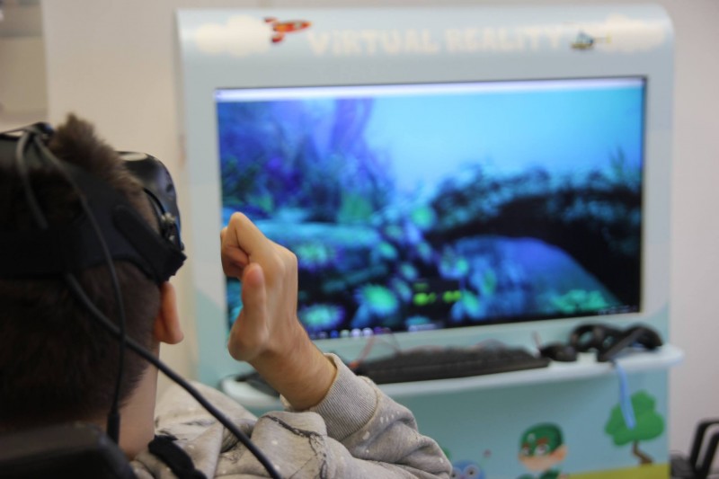 60 de copii cu boli incurabile au beneficiat de terapie care foloseşte realitatea virtuală