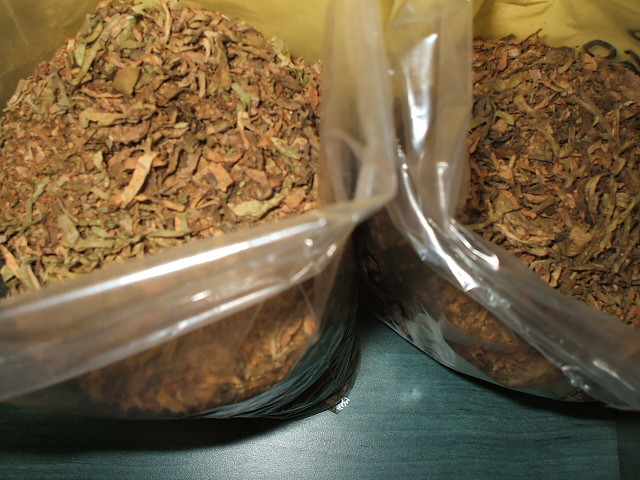 Polițiștii mureșeni au confiscat peste o tonă de tutun