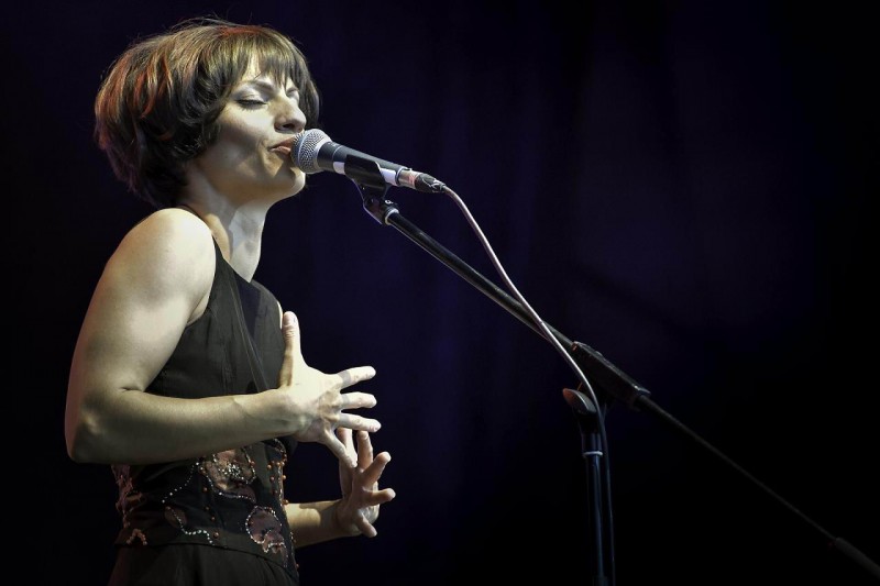 Fits cântă Piaf, la Sala Radio