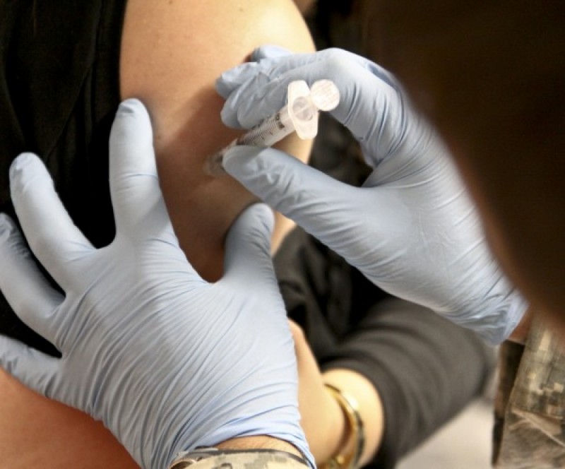 Aproximativ 17.000 de doze de vaccin antigripal au fost repartizate judeţului Braşov