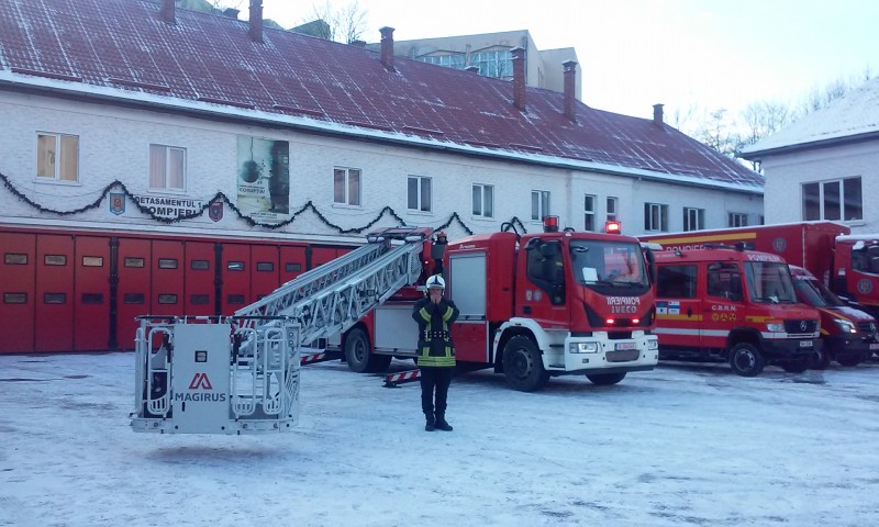 ISU Brașov a primit o autoscară performantă ISU Brașov a primit o autoscară performantă