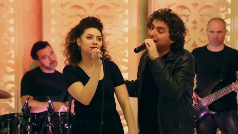 Începând cu ora 09 şi 10 minute, trupa Policrom în recital la Bună dimineața, Transilvania!