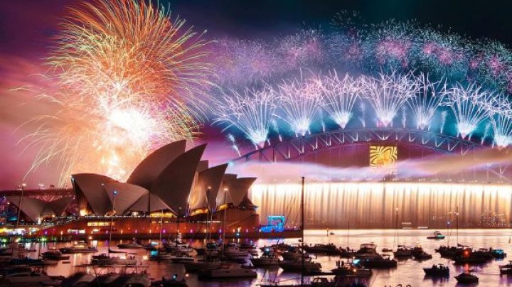 Australia a întâmpinat noul an, urmează Singapore