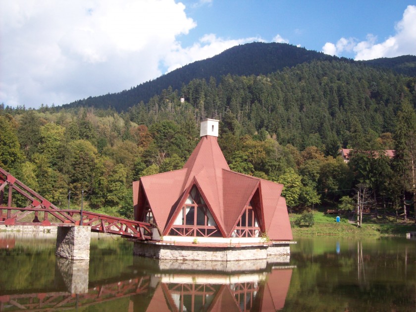 Centrele balneare din localităţile Belin, Vâlcele, Malnaş-Băi, Hătuica şi Olteni, construite prin proiectul “Drumul apelor minerale”, au fost vizitate anul trecut de peste 20.000 de turişti