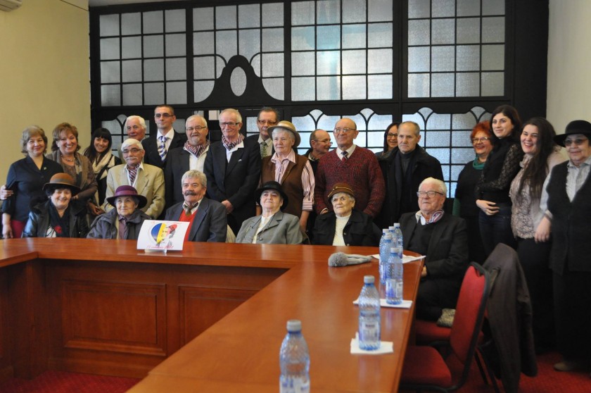 Bunicii au sărbătorit Ziua Culturii Naționale la Biblioteca Județeană Mureș