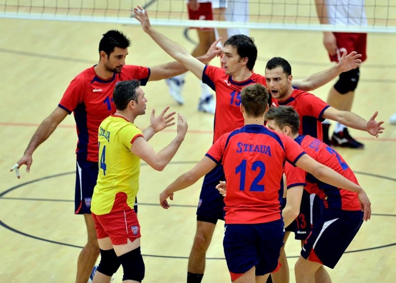Voleibaliştii de la Steaua rămân lideri