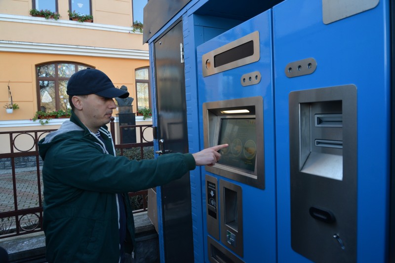 RAT Brașov a început reîncărcarea abonamentelor speciale gratuite