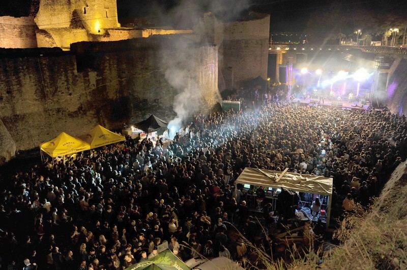 Fă ce iubești! Folk de Bucovina pe ritmuri rock