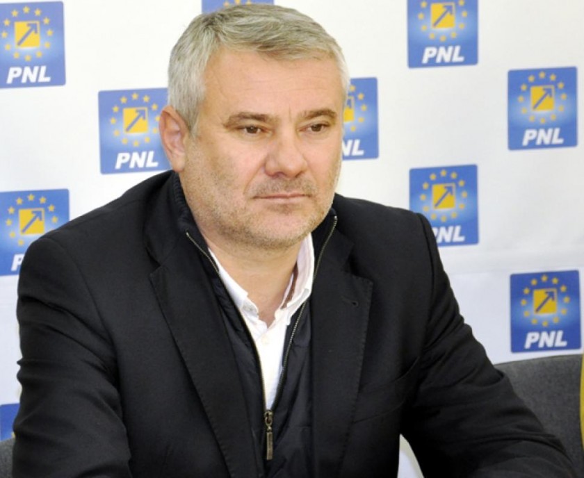 Liberalii critică lipsa unei reacţii din partea PSD faţă de declaraţiile şi acţiunile formaţiunilor politice maghiare din România Liberalii critică lipsa unei reacţii din partea PSD faţă de declaraţiile şi acţiunile formaţiunilor politice maghiare din România