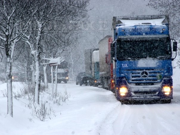 Harghita: Restricţia de tonaj pentru autovehicule pe DN 13A Odorheiul Secuiesc-Miercurea Ciuc a fost ridicată
