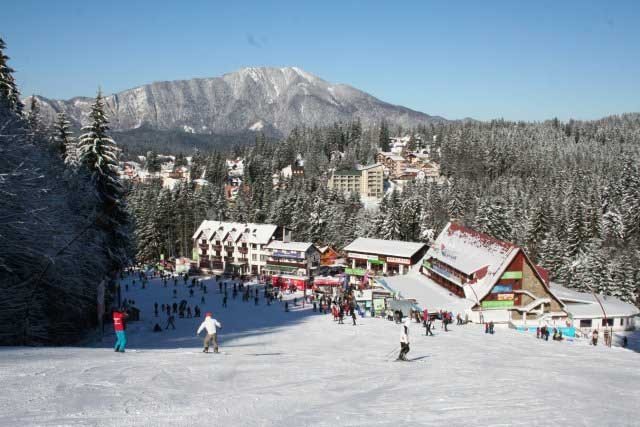 Pe toate pârtiile din Poiana Brașov se schiază în condiții excelente