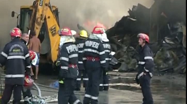 Femeie carbonizată într-un încendiu la un atelier de tapiţerie auto din Harghita