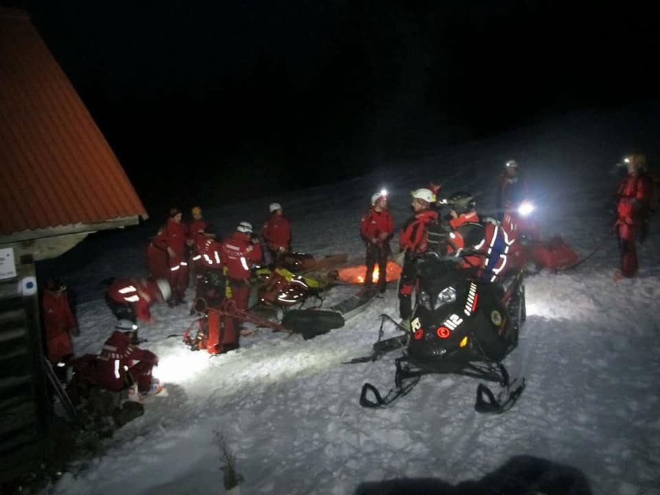 Două persoane care se rătăciseră în munţii Gurghiu au fost găsite de salvamontişti