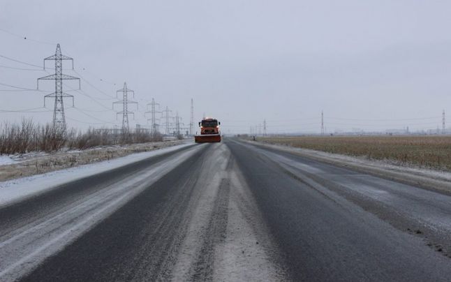 În ciuda ninsorii din ultimele 36 de ore, nu sunt probleme cu circulația în Brașov