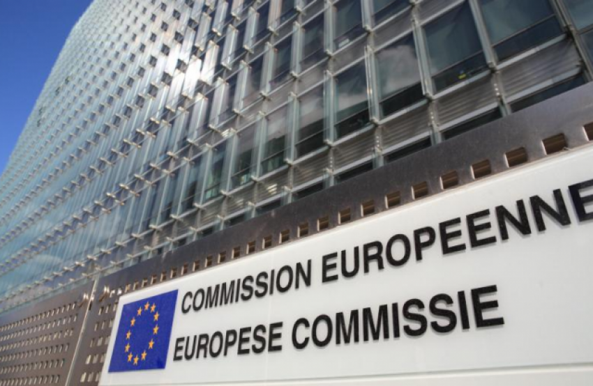 Comisia Europeană a amânat, până la jumătatea lunii viitoare, examinarea situaţiei statelor membre care nu respectă normele europene în privinţa calităţii aerului