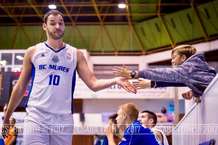 Santa Szabolcs s-a despărțit de BC Mureș