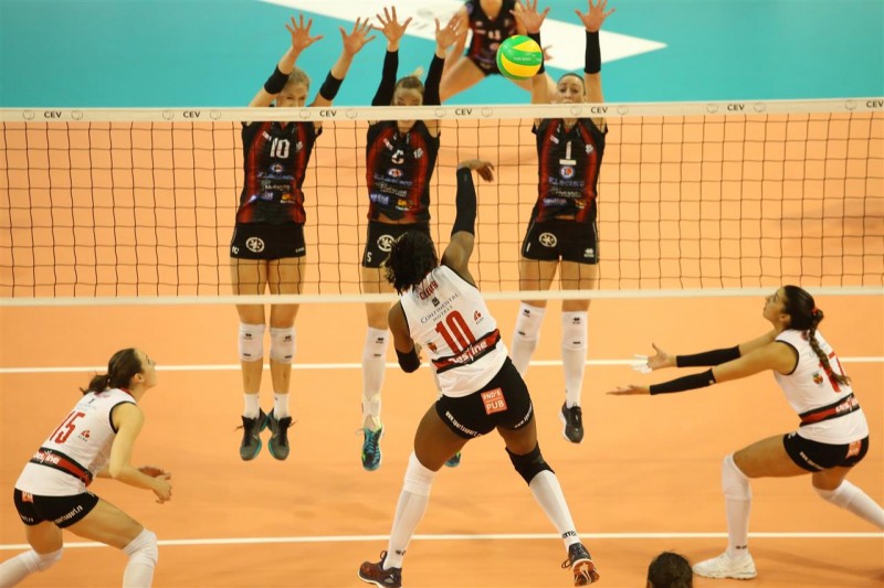 Volei Alba Blaj, lideră în Liga Campionilor