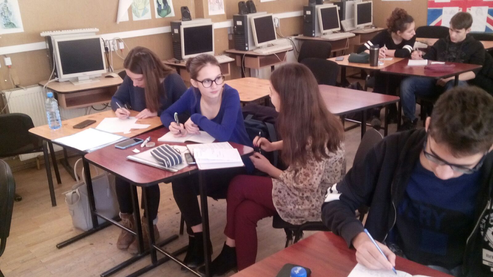 România de nota 10: În România de nota 10 „Proza scurtă merita mai mult!” România de nota 10: În România de nota 10 „Proza scurtă merita mai mult!”
