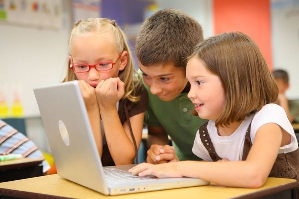 Copiii din Tg.Mureș învață tainele programării