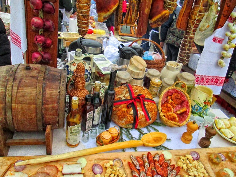 Festivalul Pomana porcului, câștigat de o echipă din Alba
