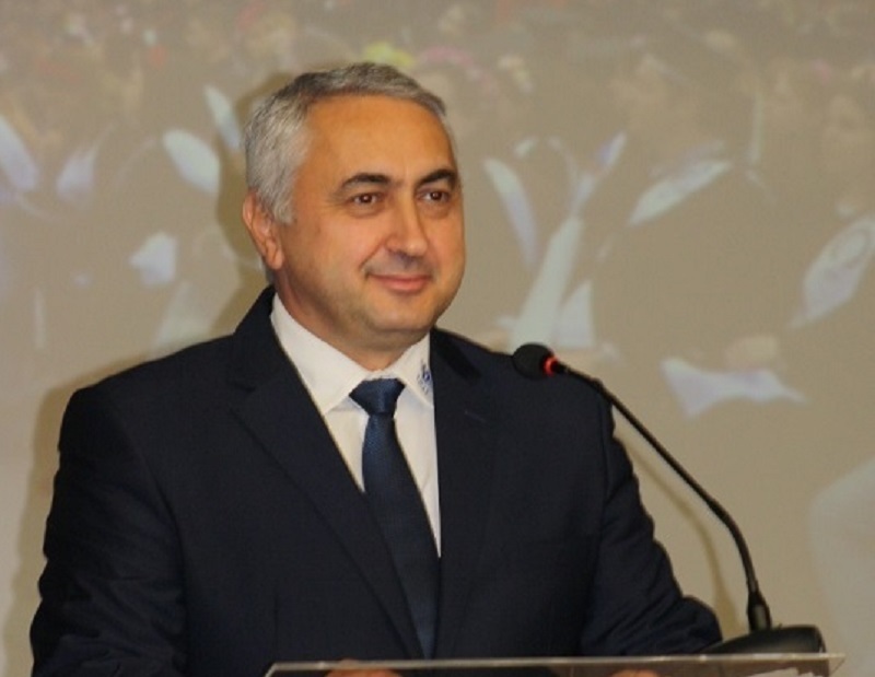 Anul şcolar 2018-2019 începe în 10 septembrie, iar vacanţa de iarnă va avea o durată de trei săptămâni Anul şcolar 2018-2019 începe în 10 septembrie, iar vacanţa de iarnă va avea o durată de trei săptămâni