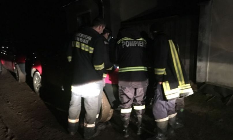 300 de persoane evacuate din satul Căpeni, jud. Covasna