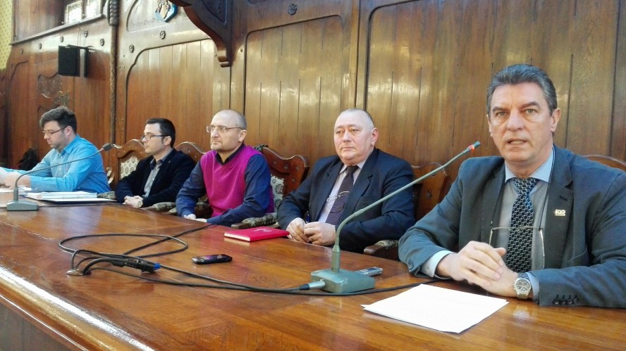 Apel către primarii mureșeni să încheie contracte de cadastru