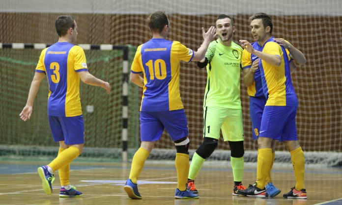 City’us a pierdut derby-ul codaşelor la futsal