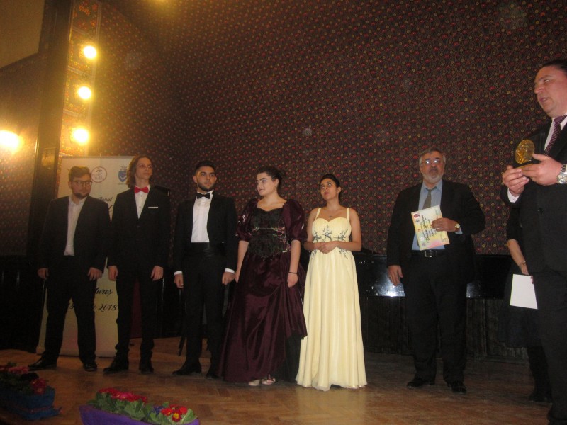 Concursul  Internaţional de Canto Clasic „Pompeiu Hărășteanu” și-a desemnat câștigătorii