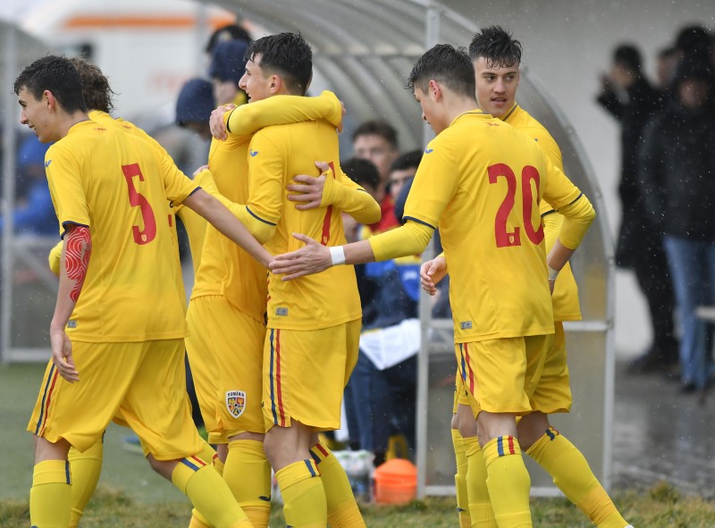 Tricolorii mici au câștigat dubla amicală cu Italia