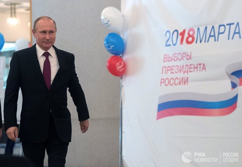 Vladimir Putin a câştigat alegerile prezidenţiale cu peste 70% din voturi