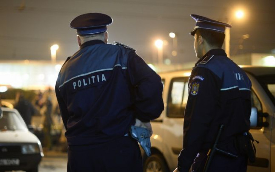 Trei persoane reținute pentru furt calificat în Mureș