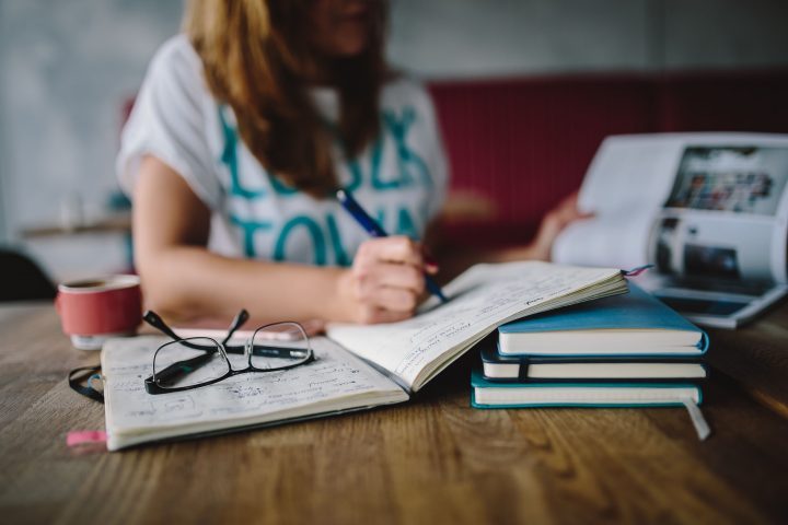 Casele de Asigurări de Sănătate vor avea traducători autorizaţi