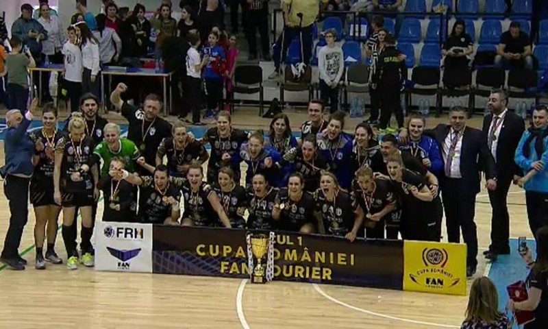CSM București păstrează cupa la handbal feminin CSM București păstrează cupa la handbal feminin