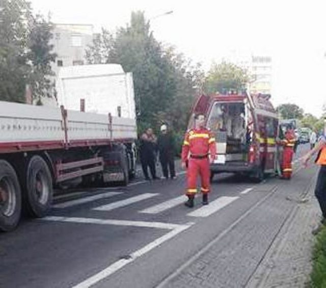 UPDATE: Persoană rănită într-un accident pe Calea Sighișoarei din Tîrgu-Mureș